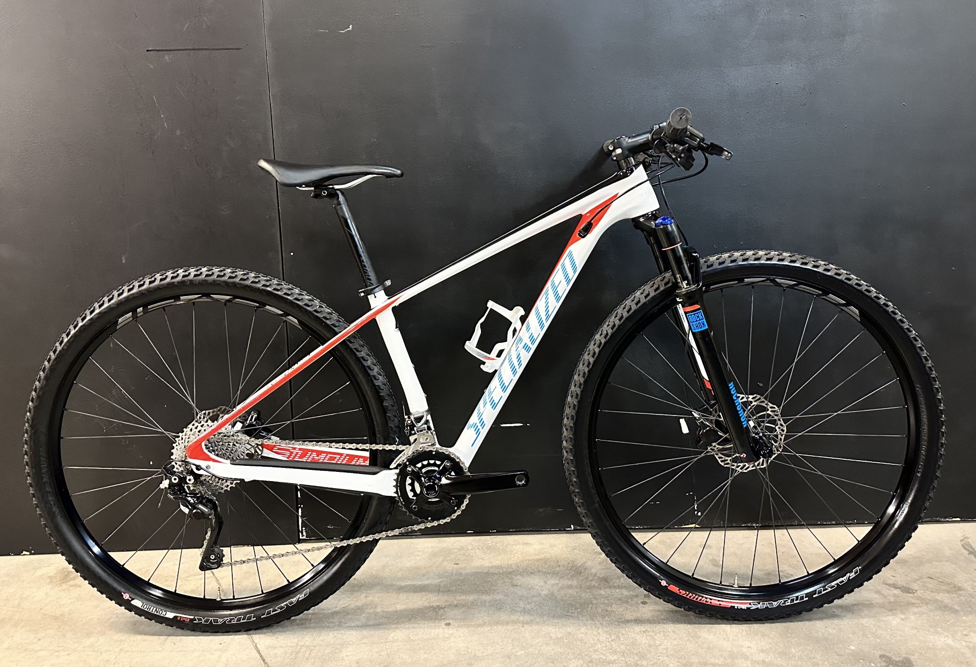 Product Image for Specialized Begagnad Stumpjumper HT Comp Carbon VitRödSvartBlå S S